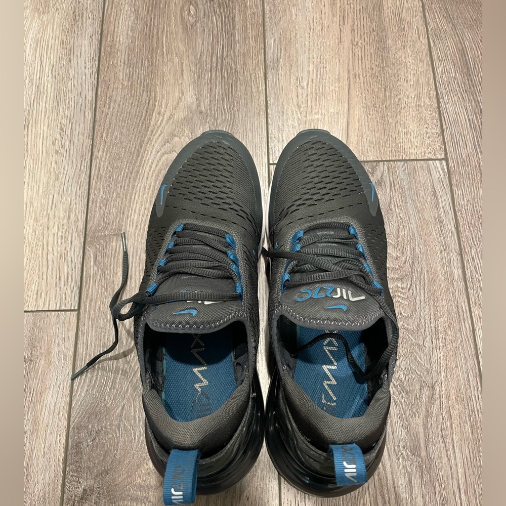 Nike Air Max 270 Black with Blue Highlights - Picture 6 of 9